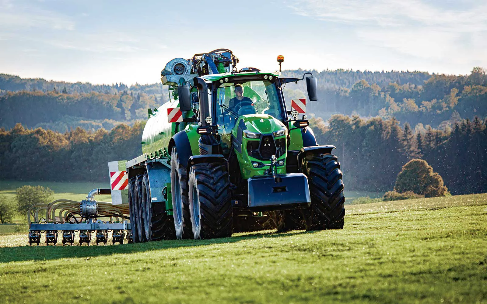 Deutz-Fahr 8280 TTV: Технічний Огляд