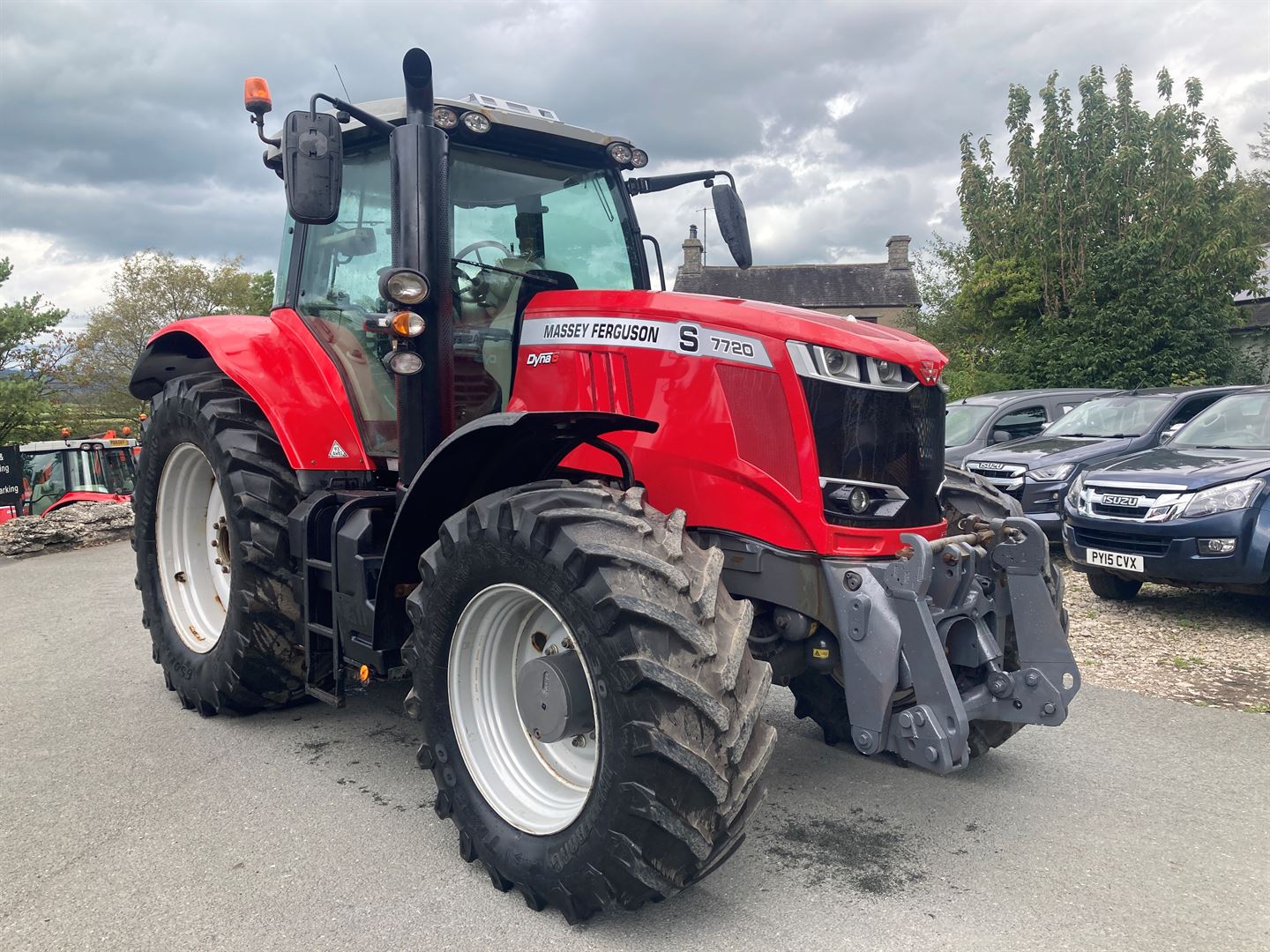 Massey Ferguson 7720 S: Технічний Огляд