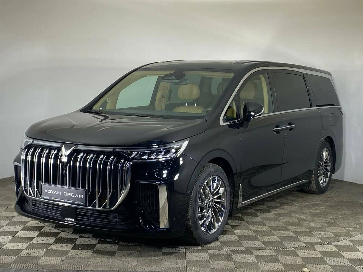 Voyah Dream: Сухопутний бізнес-джет, що скидає з трону Toyota Alphard