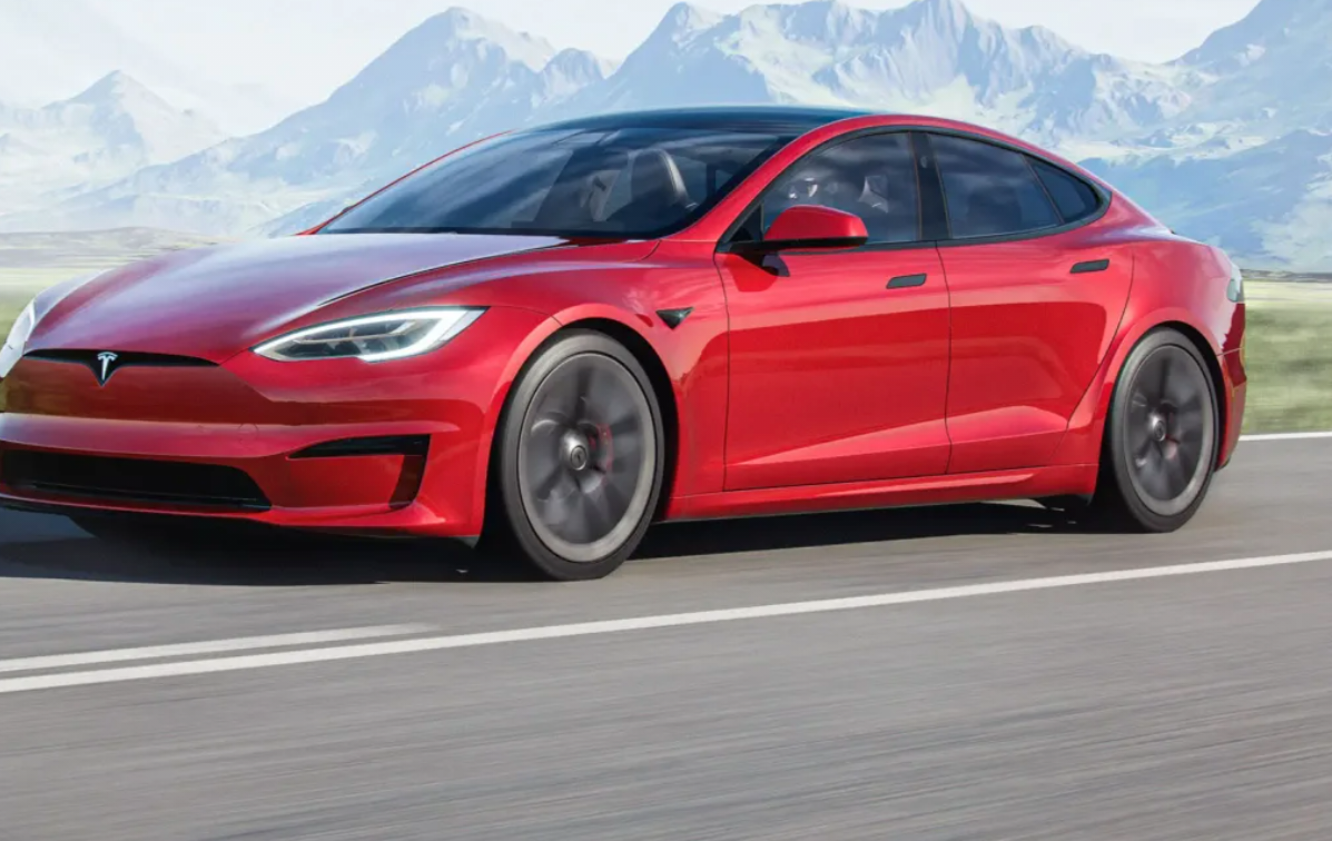 Tesla Model S Plaid — електричний монстр майбутнього ⚡️
